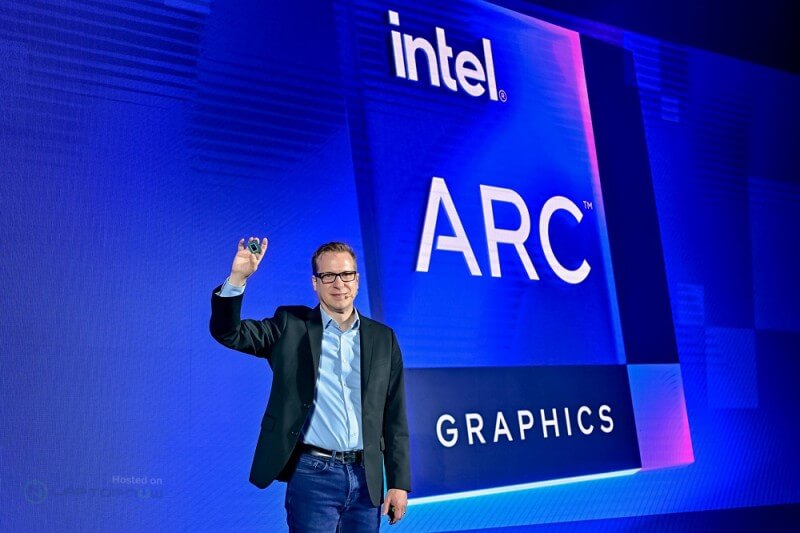 Intel khẳng định tiếp tục phát triển GPU riêng dù hợp tác cùng NVIDIA
