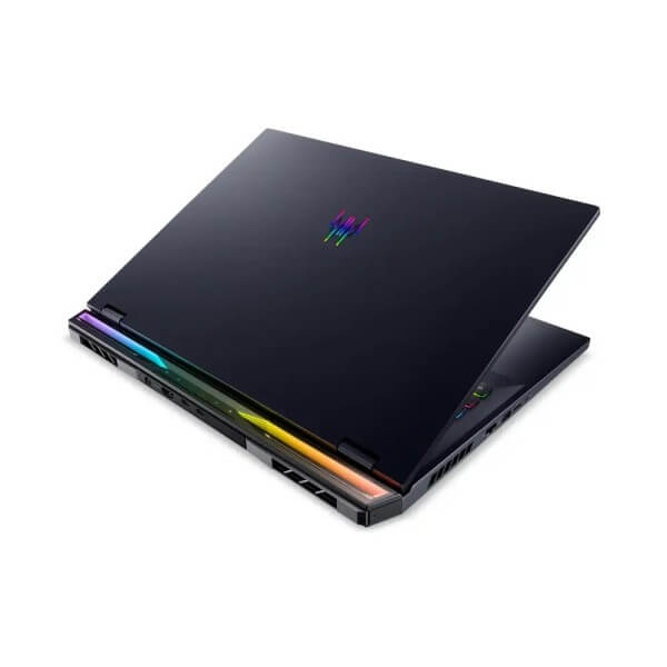 Acer Predator Helios 18 PH18-72 (2)